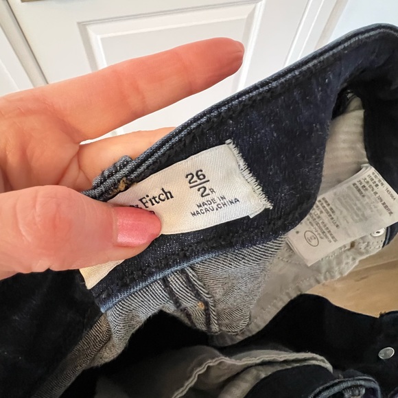 Abercrombie & Fitch the super skinny high rise jeans size 26/2R - Picture 3 of 7
